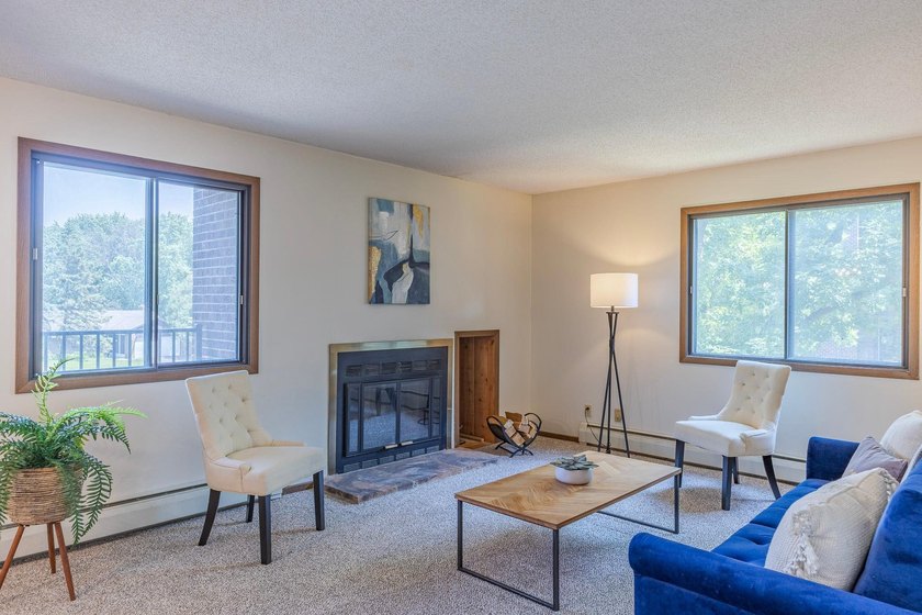 Charming 2 Bed, 2 Bath End-Unit Condo in Prime Bloomington - photo 22