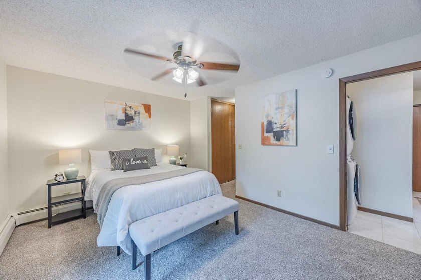 Charming 2 Bed, 2 Bath End-Unit Condo in Prime Bloomington - photo 25