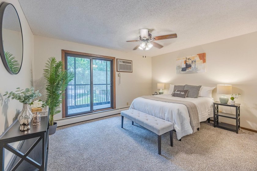 Charming 2 Bed, 2 Bath End-Unit Condo in Prime Bloomington - photo 26