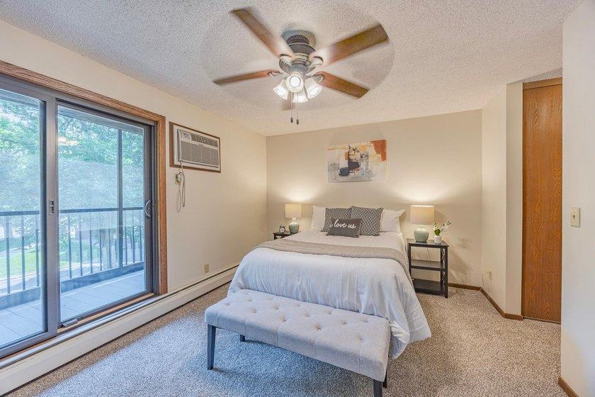Charming 2 Bed, 2 Bath End-Unit Condo in Prime Bloomington - photo 27