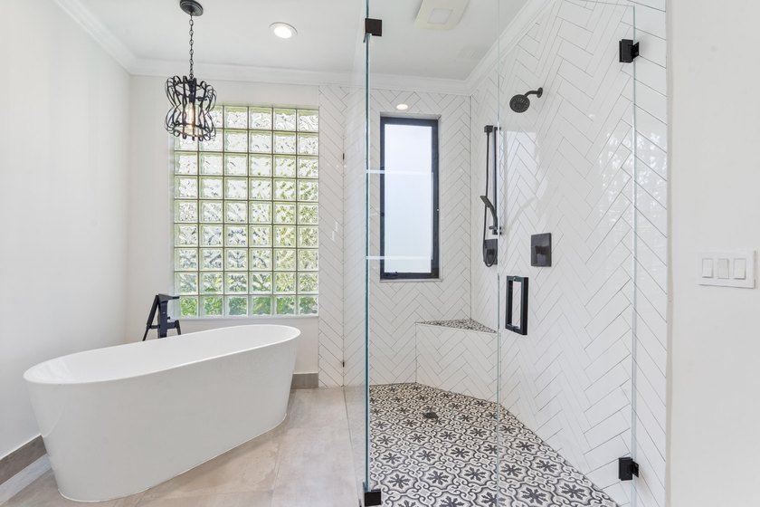 Welcome to Woodfield Hunt Club, a sought-after gated community - photo 34