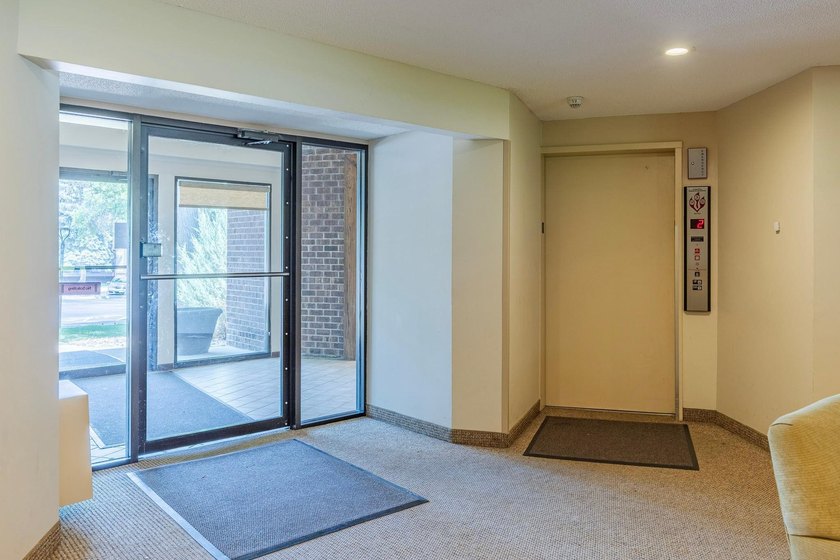 Charming 2 Bed, 2 Bath End-Unit Condo in Prime Bloomington - photo 38