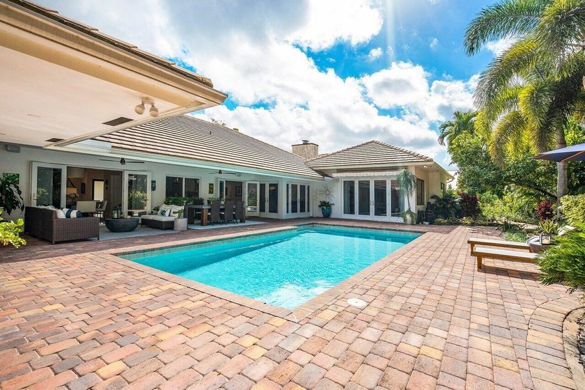 Welcome to Woodfield Hunt Club, a sought-after gated community - photo 41