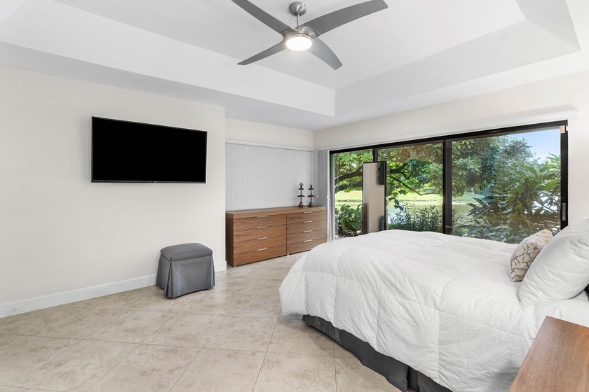 Experience the very best of waterfront living in this - photo 20