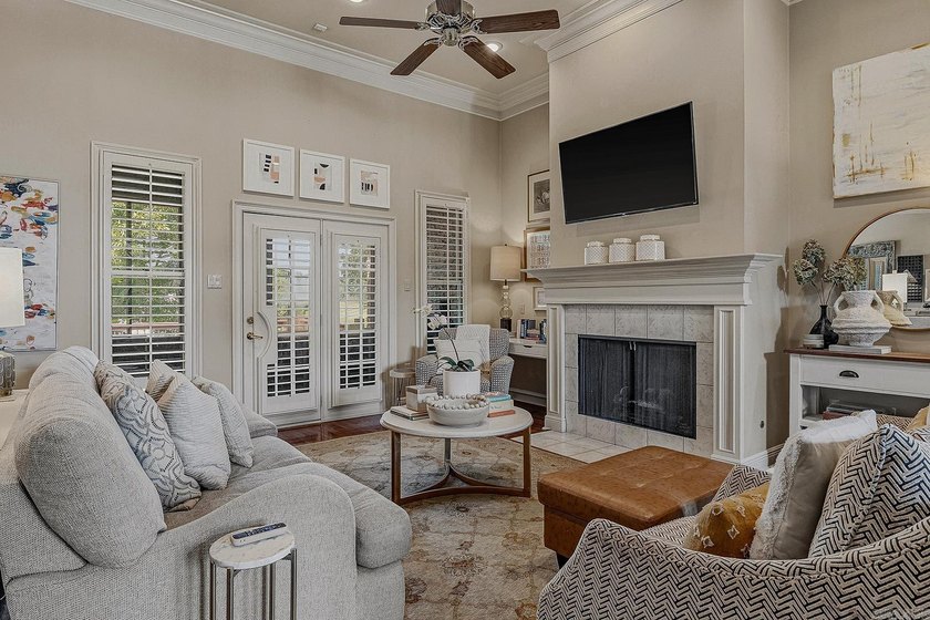 Experience golf course living at its finest in Ridgepointe! - photo 4
