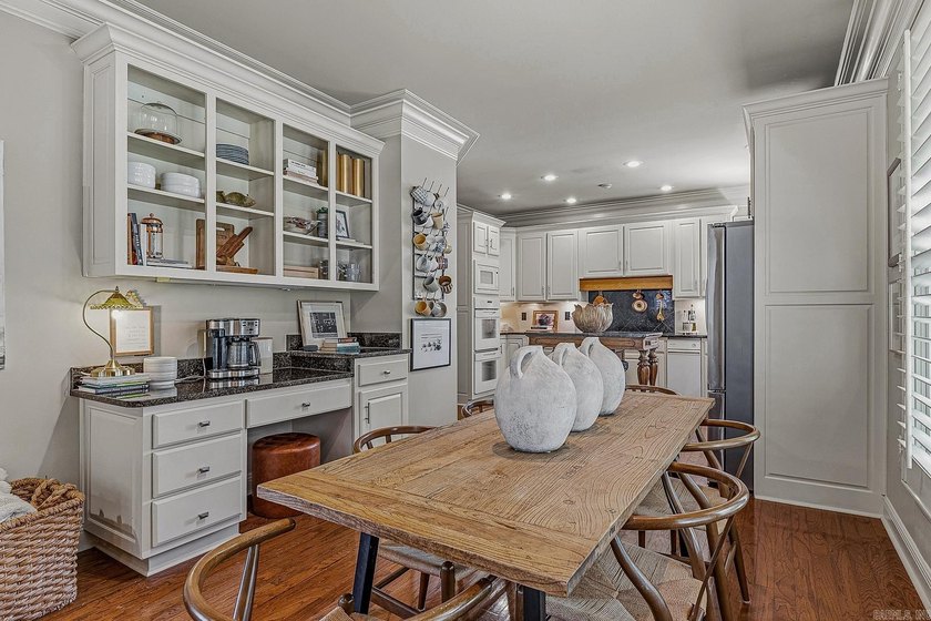 Experience golf course living at its finest in Ridgepointe! - photo 7