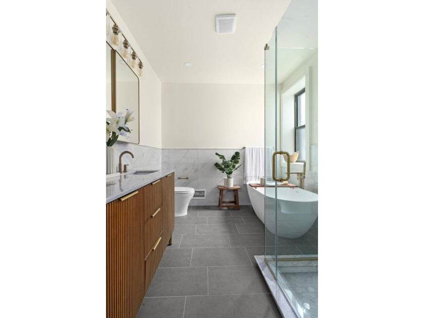 Perfectly positioned on a 106-foot-deep lot in the heart of - photo 5
