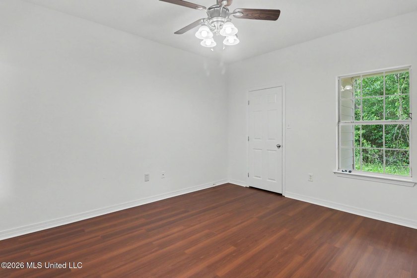 Welcome home to 11609 Oaklane Drive in north Gulfport! This - photo 16