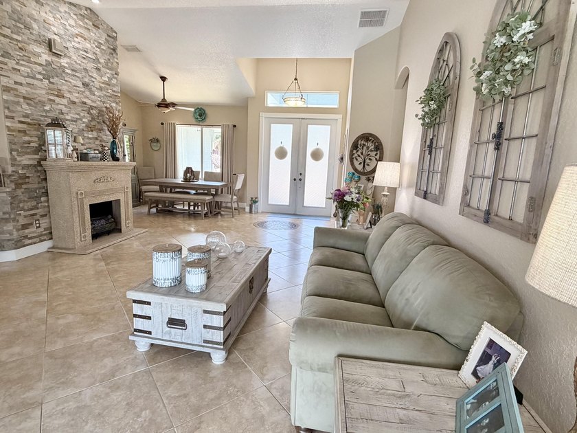 Shows like a model. Absolutely immaculate custom home with large - photo 16