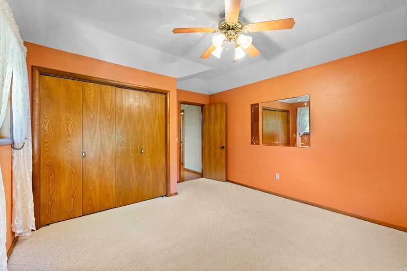 Welcome home to this beautifully maintained 3 bedroom, 2 bath - photo 29