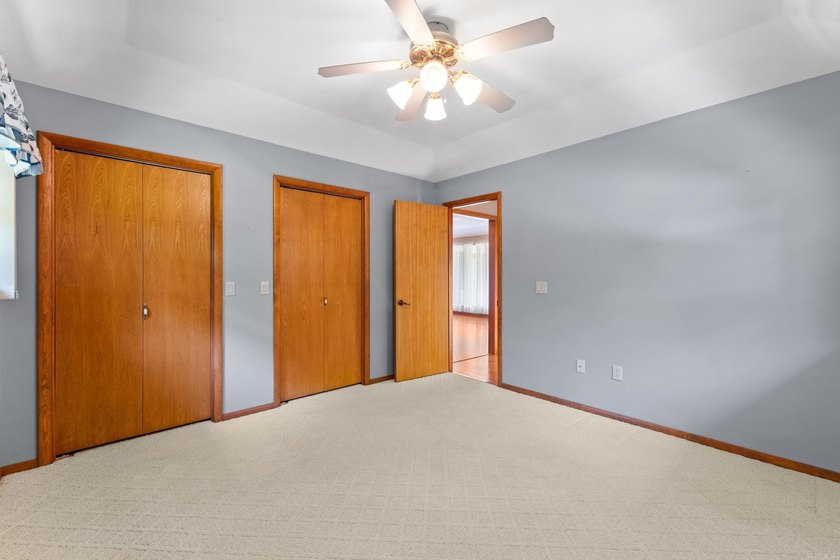 Welcome home to this beautifully maintained 3 bedroom, 2 bath - photo 31