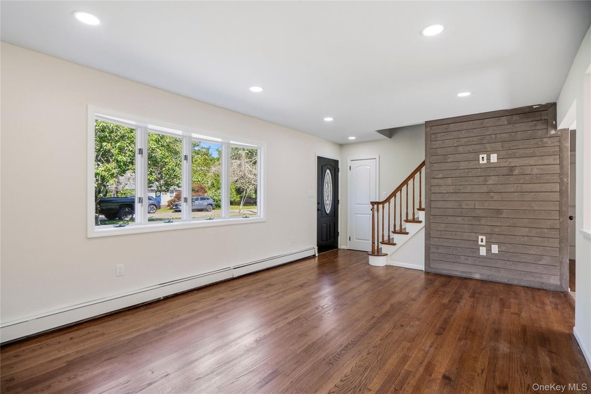 Welcome to this beautifully renovated 4-bedroom, 2-bath Cape - photo 6