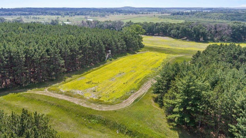Discover one of Green Lake County's premier recreational - photo 10