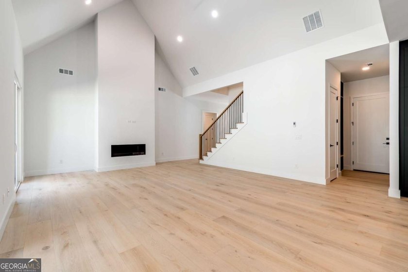 Up to $15,000 in Buyer Incentives Available! Welcome to an - photo 22