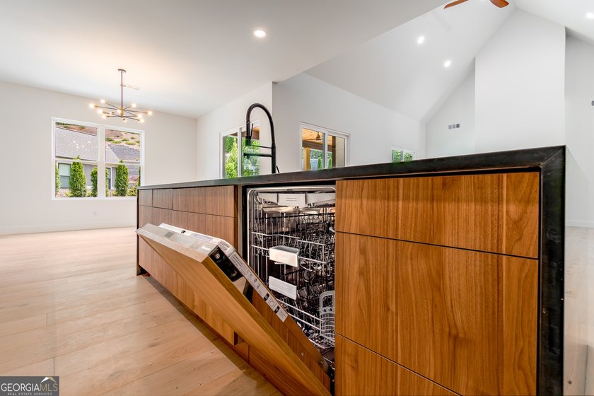 Up to $15,000 in Buyer Incentives Available! Welcome to an - photo 28