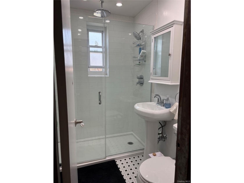 Marina Edge Complex, Nice Clean 1br unit with updated - photo 8