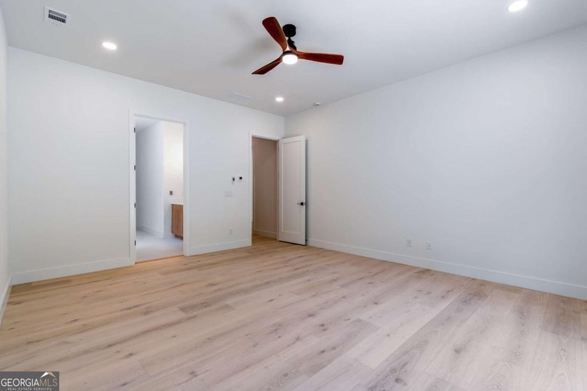 Up to $15,000 in Buyer Incentives Available! Welcome to an - photo 35