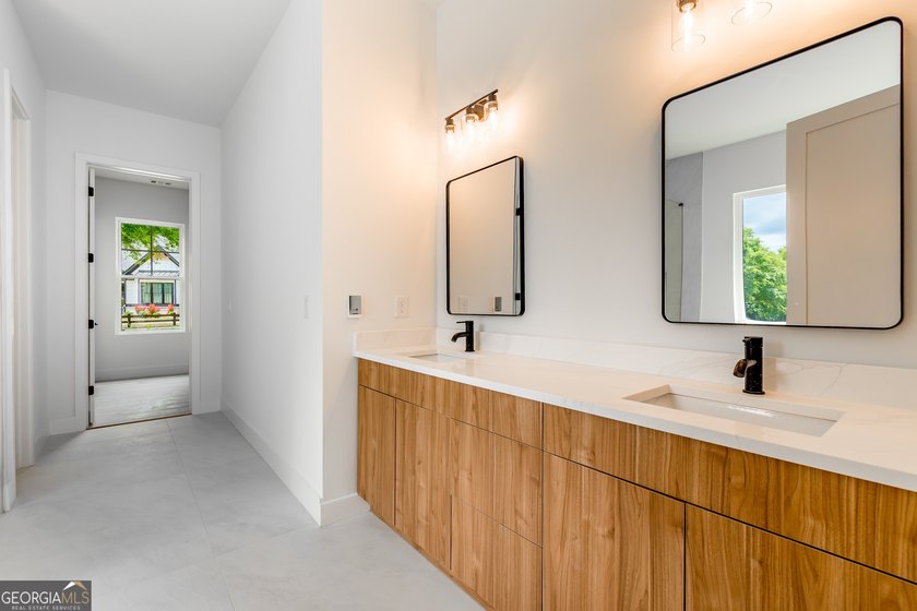 Up to $15,000 in Buyer Incentives Available! Welcome to an - photo 36
