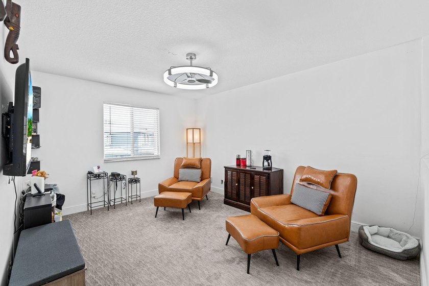 Location is SO good that this has been a one owner home since - photo 12