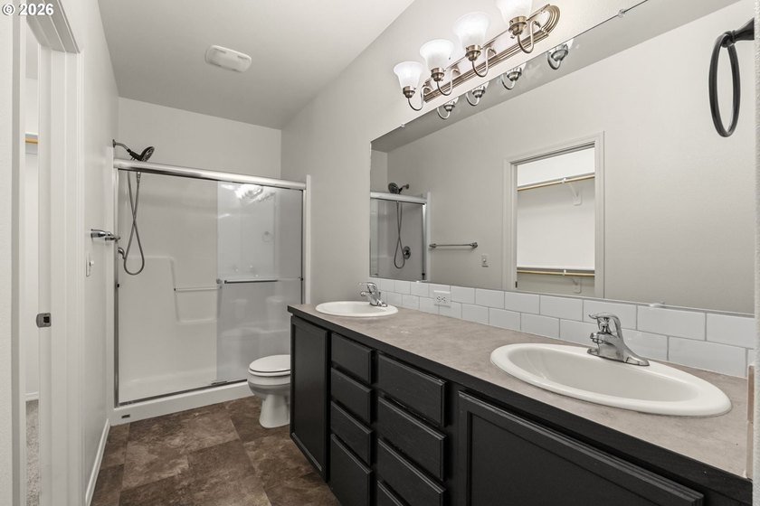 Wake up to peaceful views of the Willamette River from this - photo 17