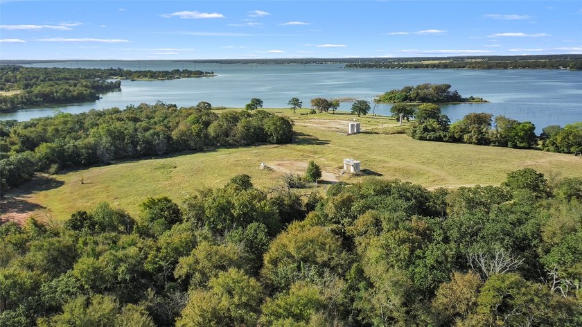 Amazing waterfront acreage at sought-after Lake Limestone with - photo 22