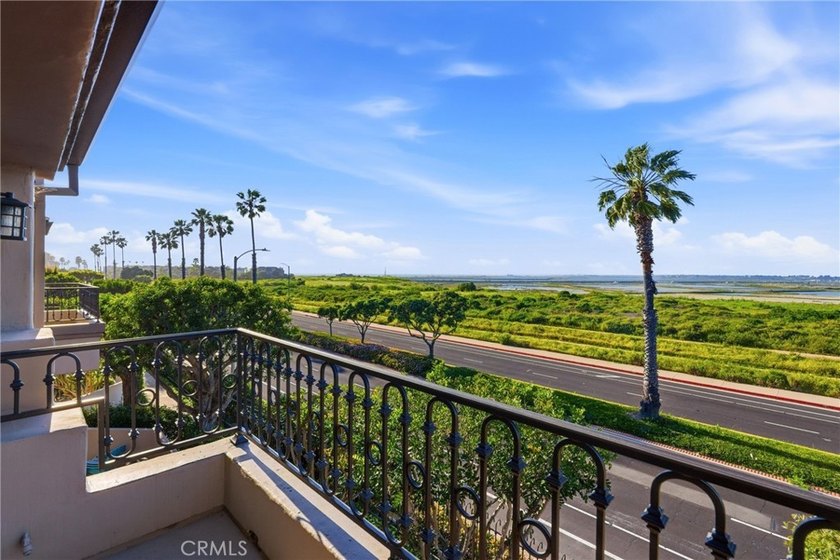 If you're going to buy a house, buy a house with a view! This - photo 32