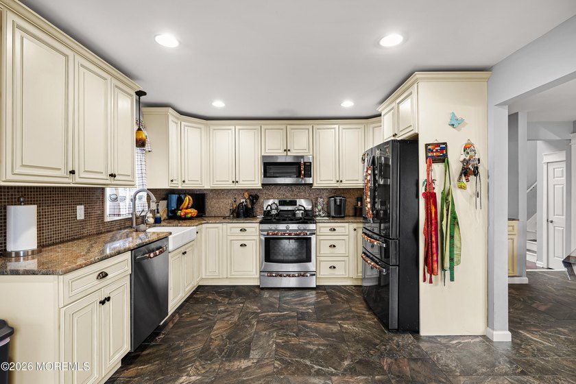 Welcome to 234 Arkansas Avea move-in ready home offering comfort - photo 11