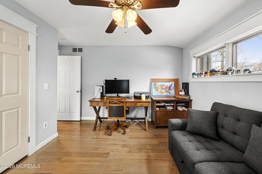 Welcome to 234 Arkansas Avea move-in ready home offering comfort - photo 31