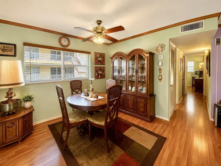 Charming corner-unit condo offering over 1,000 sq. ft. of living - photo 8