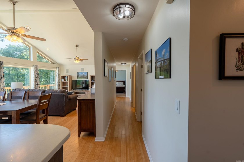 Welcome to your perfect fully furnished Greers Ferry Lake - photo 8