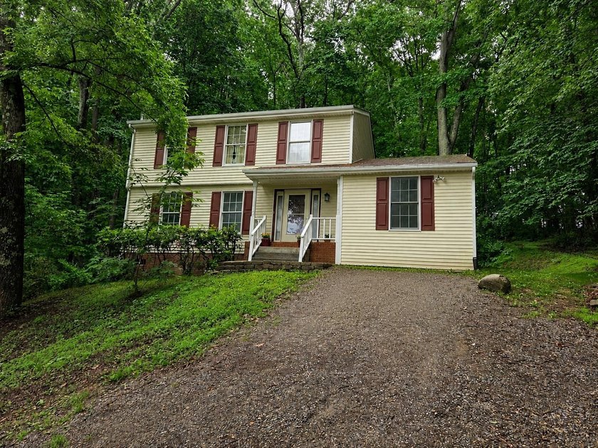 Discover peaceful country living in the River Bluffs - photo 6