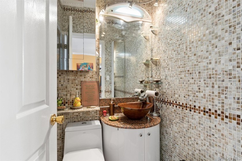 Welcome home to this impeccably designed 2 bedroom ,2.5 bathroom - photo 7