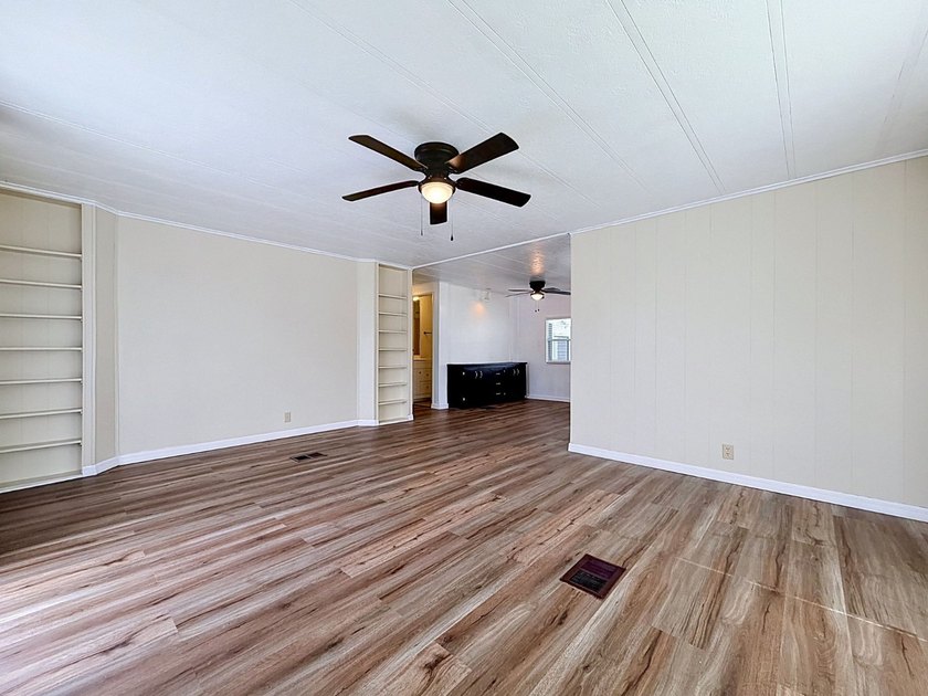 Completely remodeled 2 bedroom, 2 bathroom home located in an - photo 21