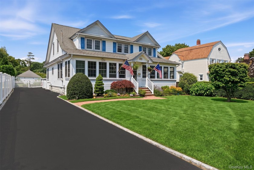 Nestled in the heart of sought-after South Sayville, this - photo 2