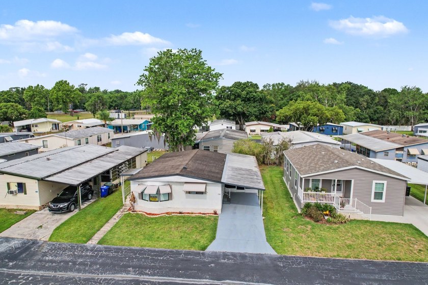 Completely remodeled 2 bedroom, 2 bathroom home located in an - photo 44