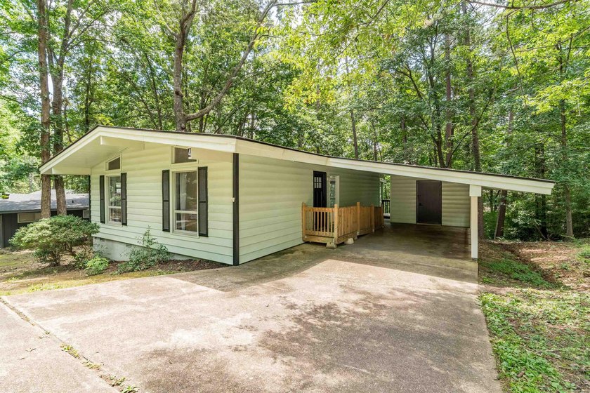 BACK ON THE MARKET &amp; BETTER THAN EVER! Avoid the stress of - photo 4