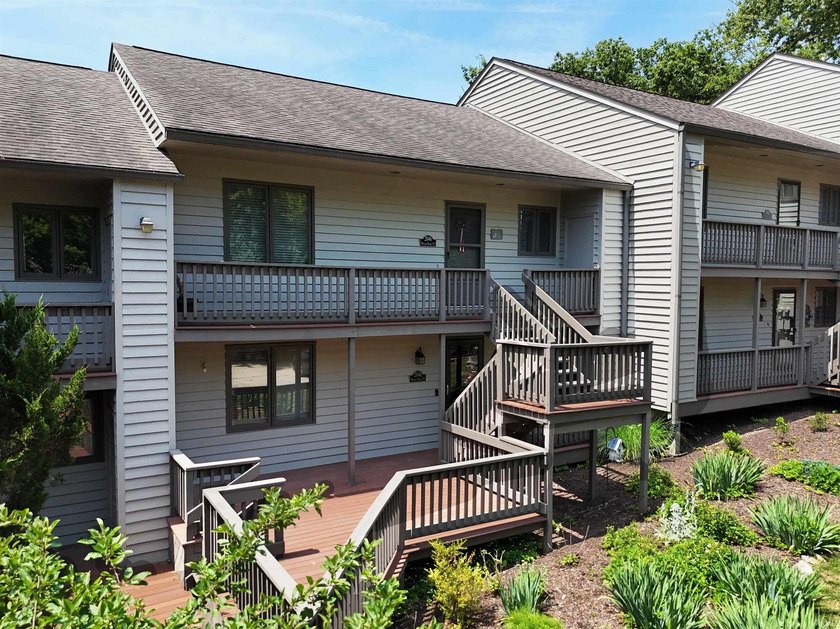 Enjoy this easily accessible first-floor Water's Edge 2-bedroom - photo 28