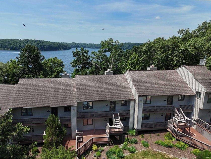 Enjoy this easily accessible first-floor Water's Edge 2-bedroom - photo 29