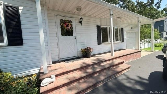 Welcome To 37 Hampton Avenue!!! This Updated Charming Colonial - photo 5
