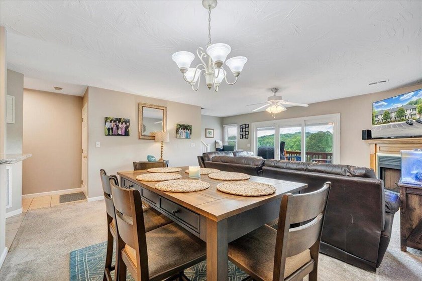 Waterfront, short-term rentable townhouse in a highly desirable - photo 10