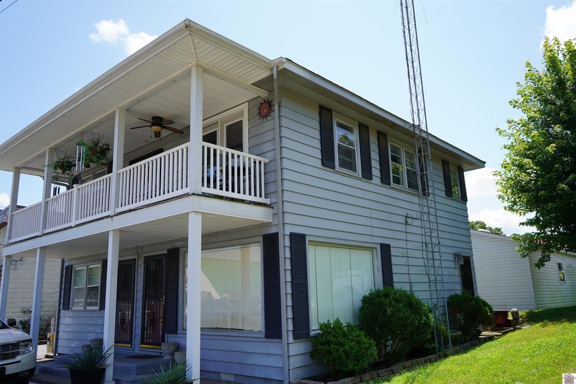 EXTREMELY RARE opportunity to own a small but highly visible - photo 11