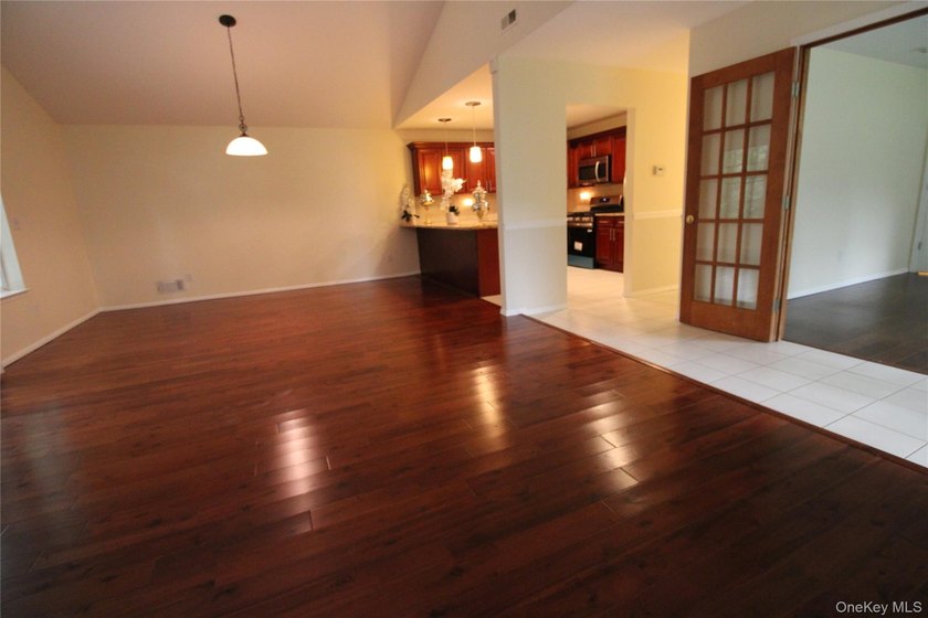 Welcome to this beautifully updated and freshly painted - photo 15