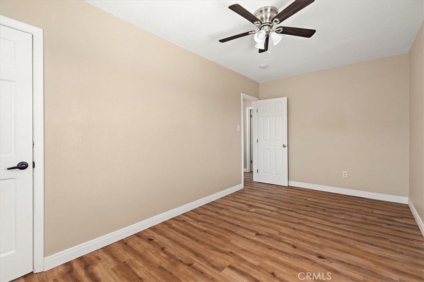 Charming duplex opportunity in Long Beach featuring two - photo 17