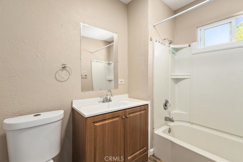 Charming duplex opportunity in Long Beach featuring two - photo 20