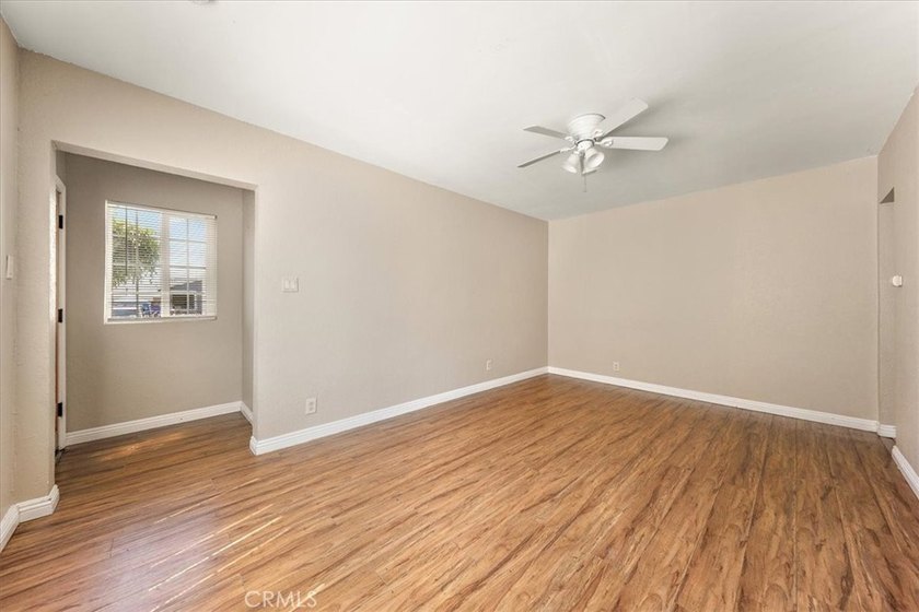 Charming duplex opportunity in Long Beach featuring two - photo 21