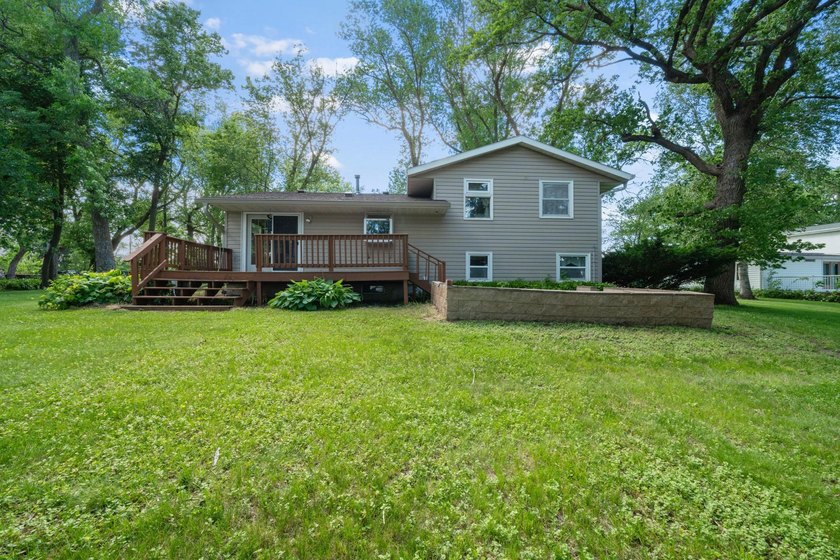 MOTIVATED SELLER!! Wake up to stunning east-facing views of Sauk - photo 6