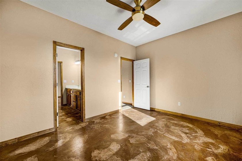 Welcome to 5 Quanah Mountain Road in the desirable Oak Meadows - photo 17