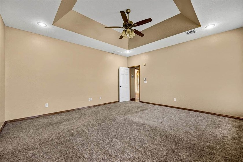 Welcome to 5 Quanah Mountain Road in the desirable Oak Meadows - photo 20