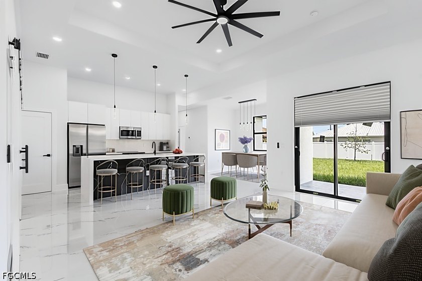 Welcome to your dream home in Cape Coral! This stunning single - photo 2
