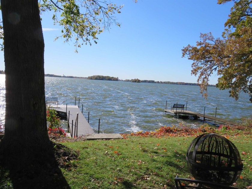 This gem was completely renovated inside and out in 2025! Ranch - photo 6
